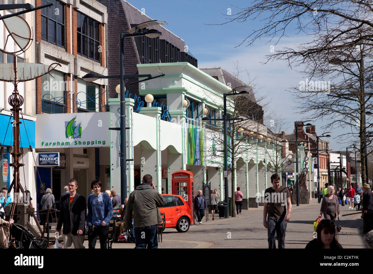 Fareham High Street High Resolution Stock Photography and Images Alamy