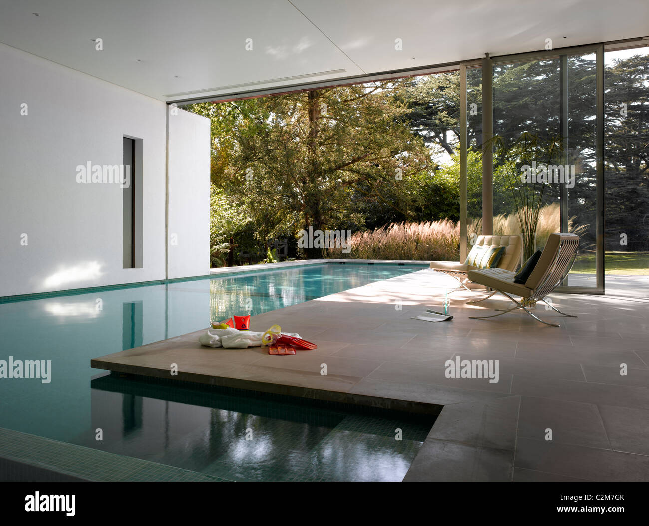 Barcelona Swimming Pool High Resolution Stock Photography and Images ...