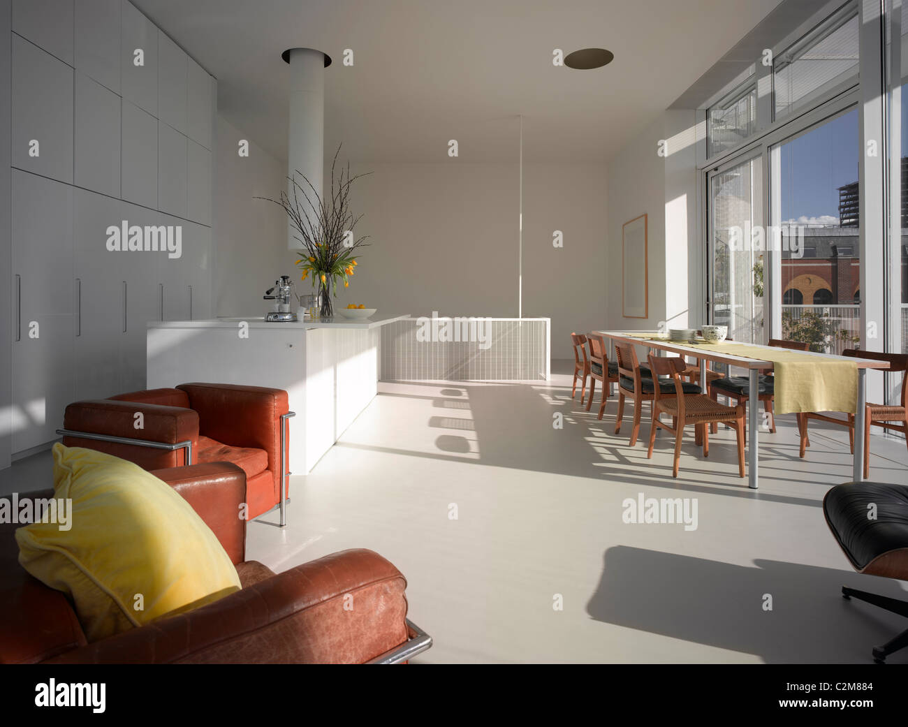 Living on a top-floor unit: 5 potential issues that you hardly hear ... - Living On The Roof Apartment