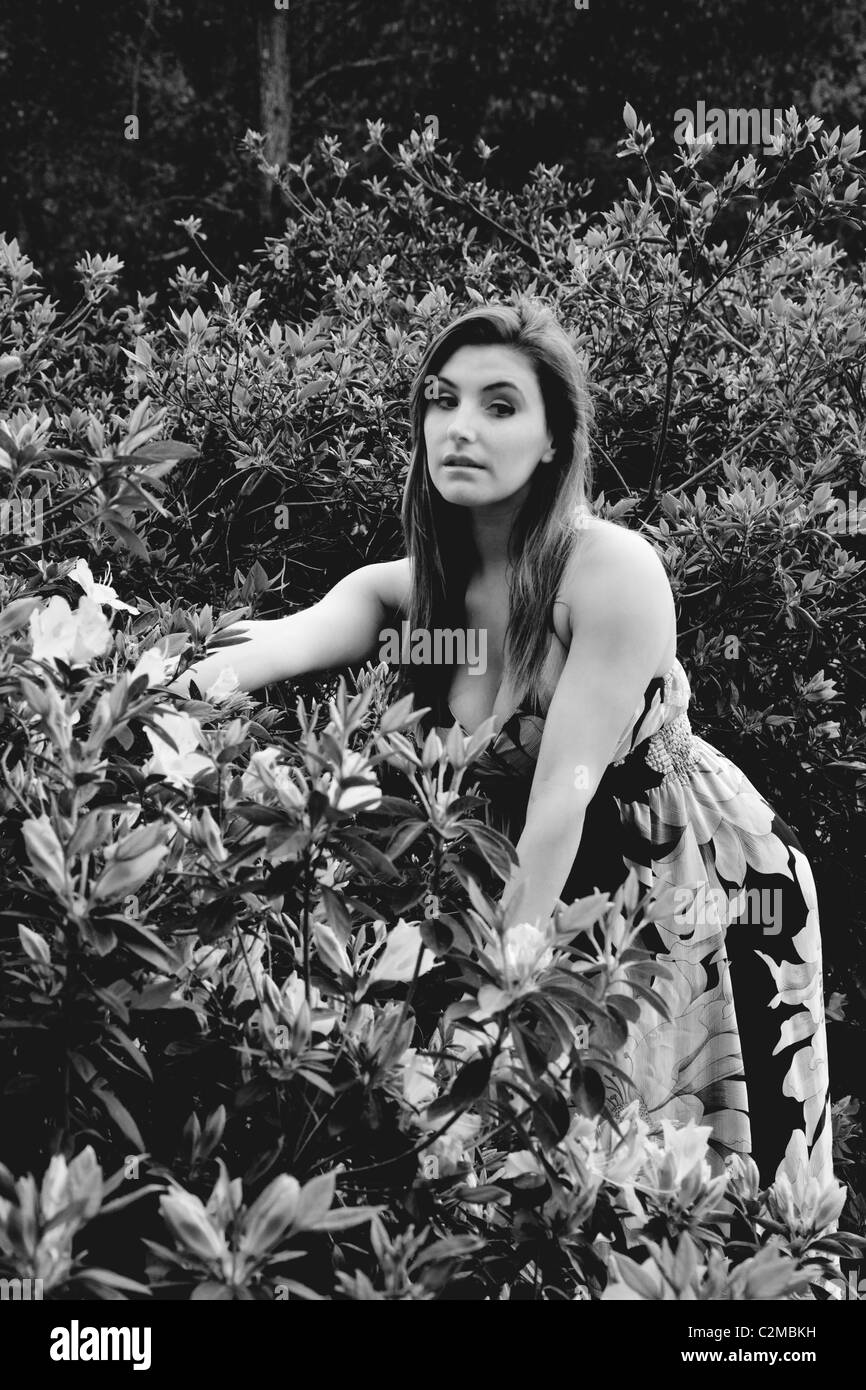 Woman in purple dress Black and White Stock Photos & Images - Alamy