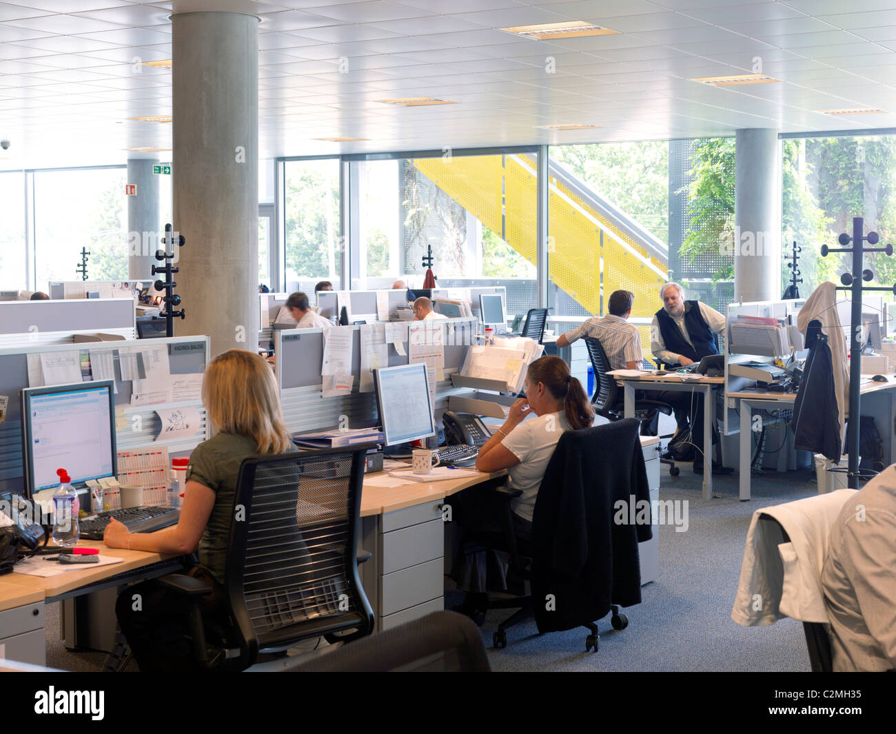 Office Workers Uk Stock Photos & Office Workers Uk Stock Images Alamy