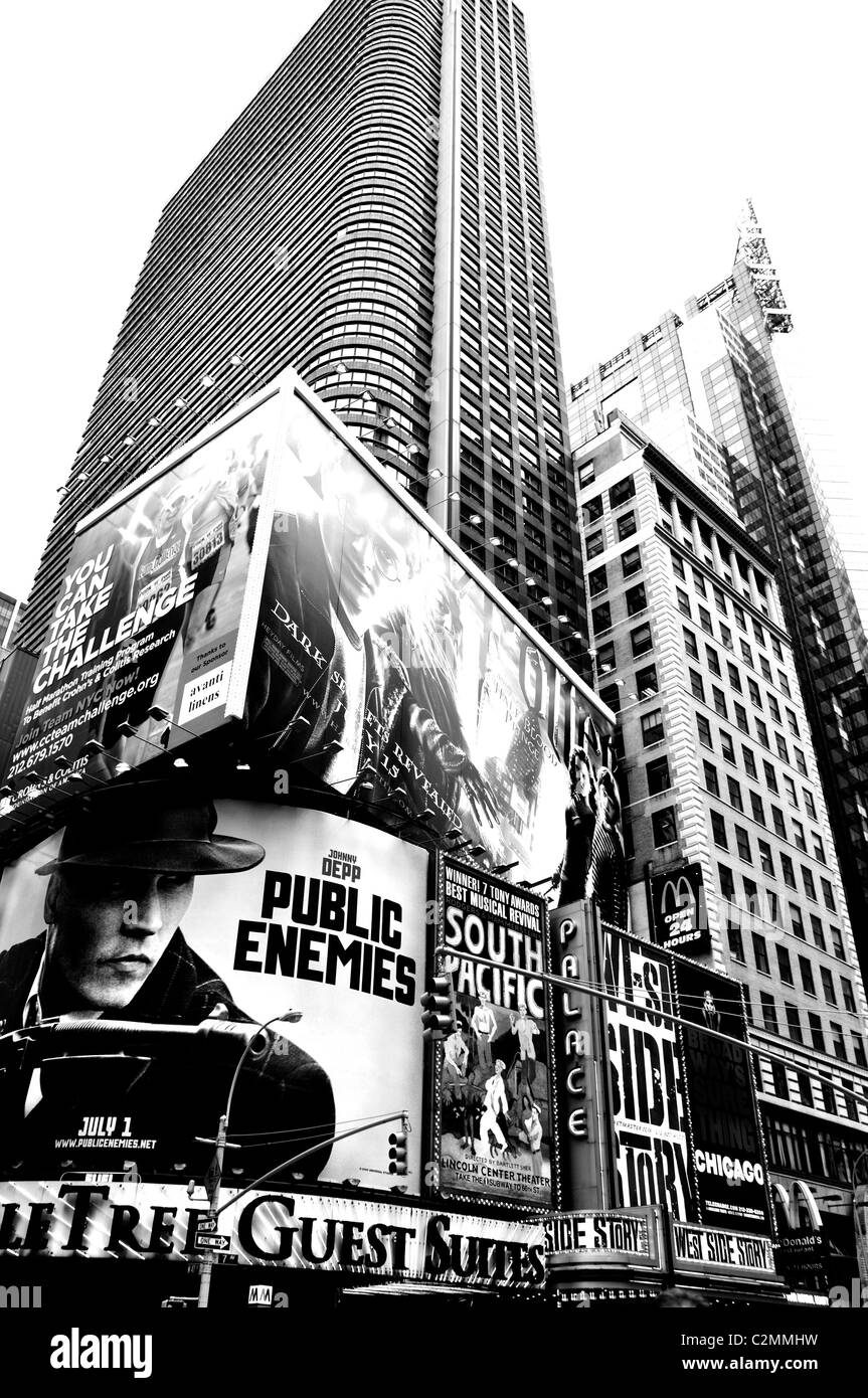 Times square black and white hires stock photography and images Alamy