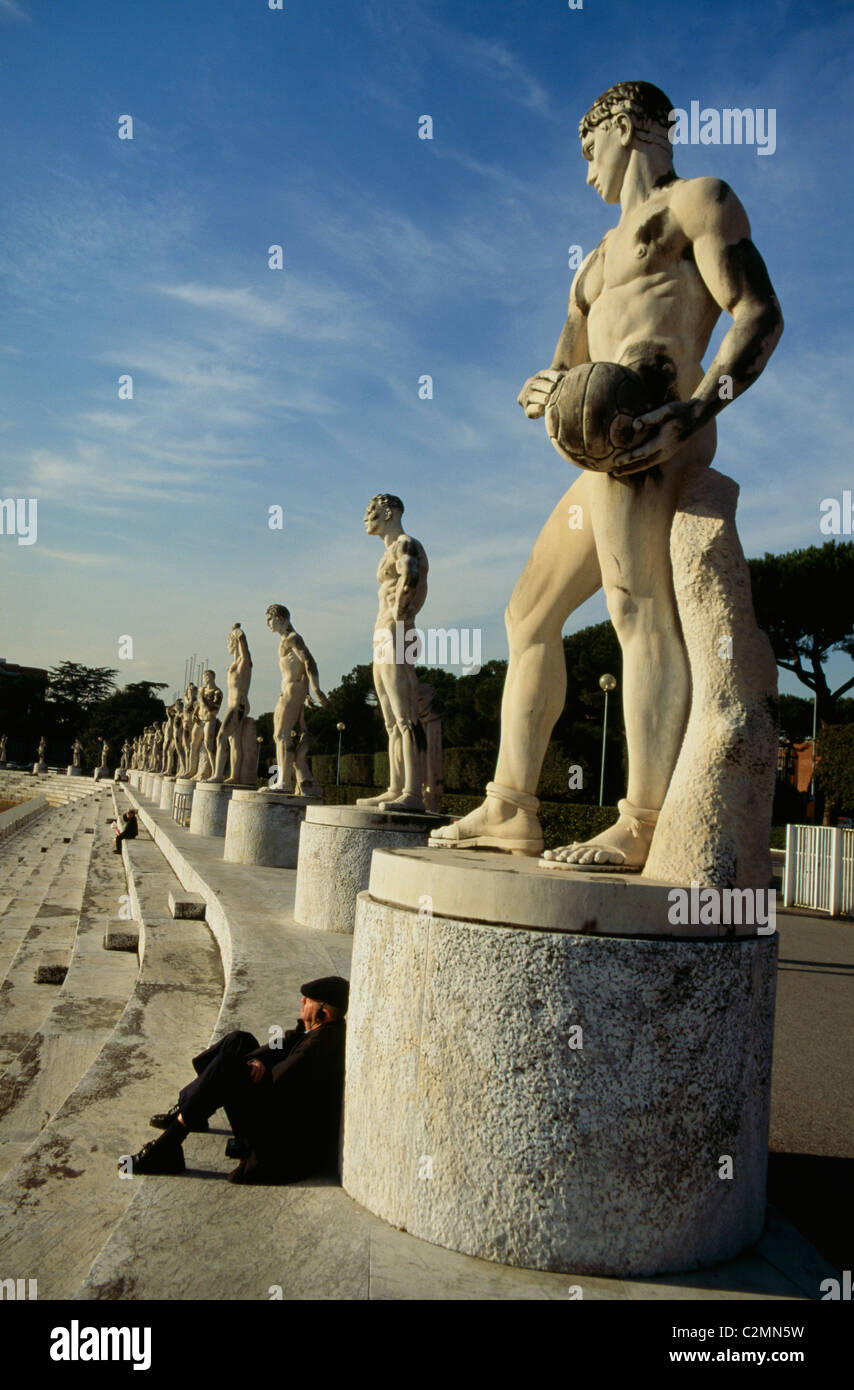 Statues Mussolini Sports Stadium Rome .Foro Italico 1933 Stock Photo - Alamy