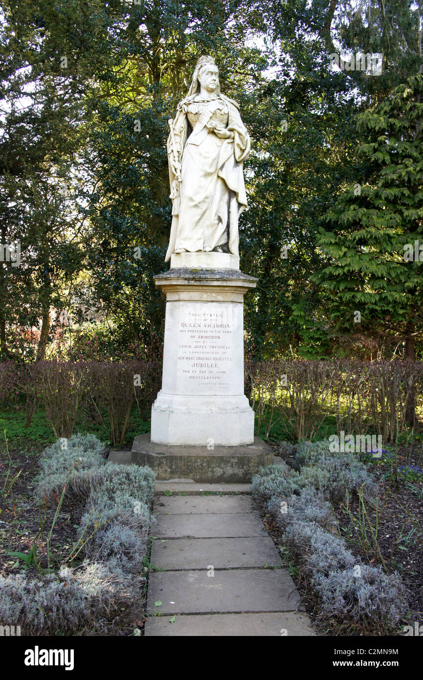 Queen Victoria Statue, Abbey Grounds, Abingdon, Oxfordshire Stock Photo