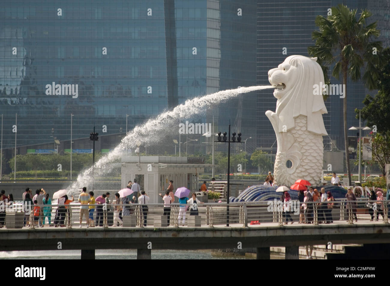 Singapore merlion marina bay hi-res stock photography and images - Alamy