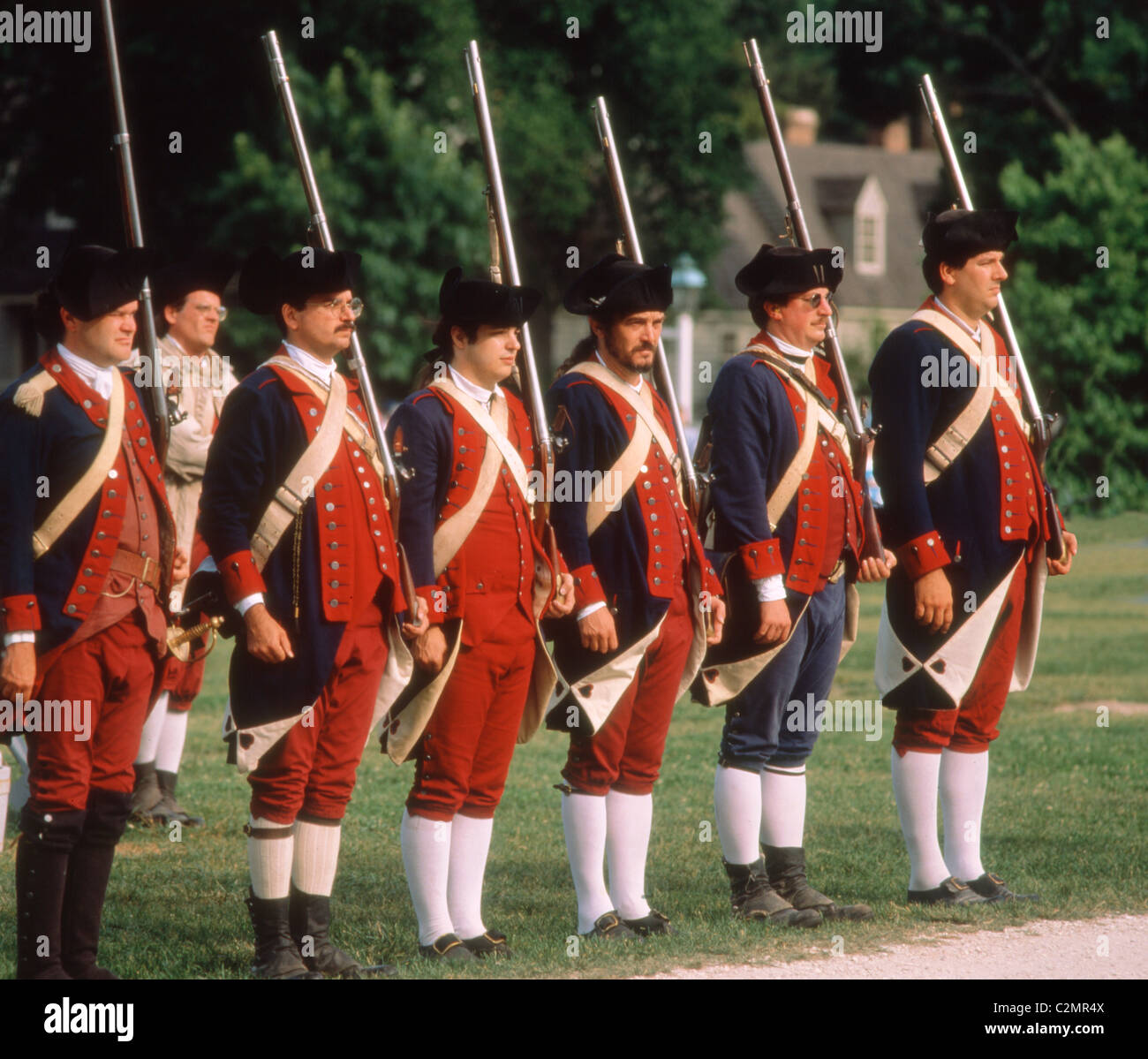 USA Virginia Williamsburg Colonial troops parade Stock Photo Alamy