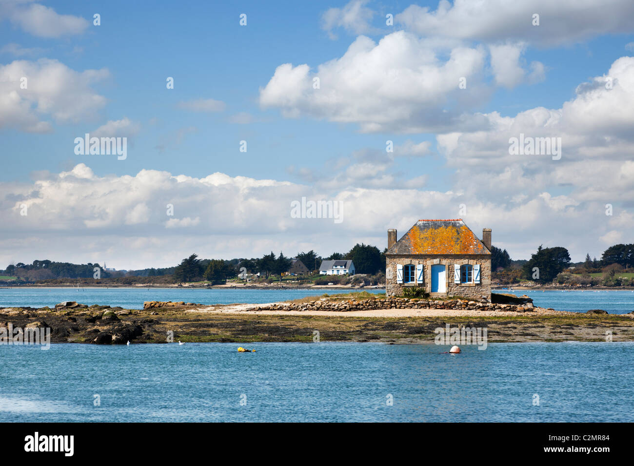 Small fisherman's cottage on an island at Saint Cado, Morbihan, Brittany, France, Europe Stock Photo