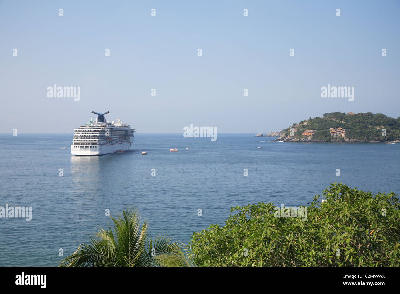 Zihuatanejo Bay High Resolution Stock Photography And Images Alamy