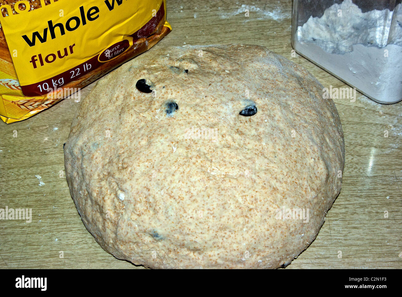 Whole wheat flour hires stock photography and images Alamy