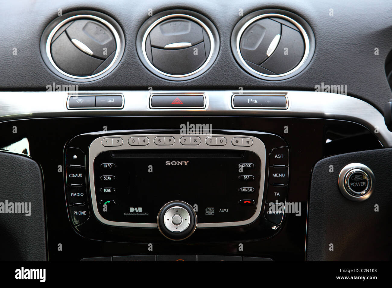 Car radio uk hi-res stock photography and images - Alamy