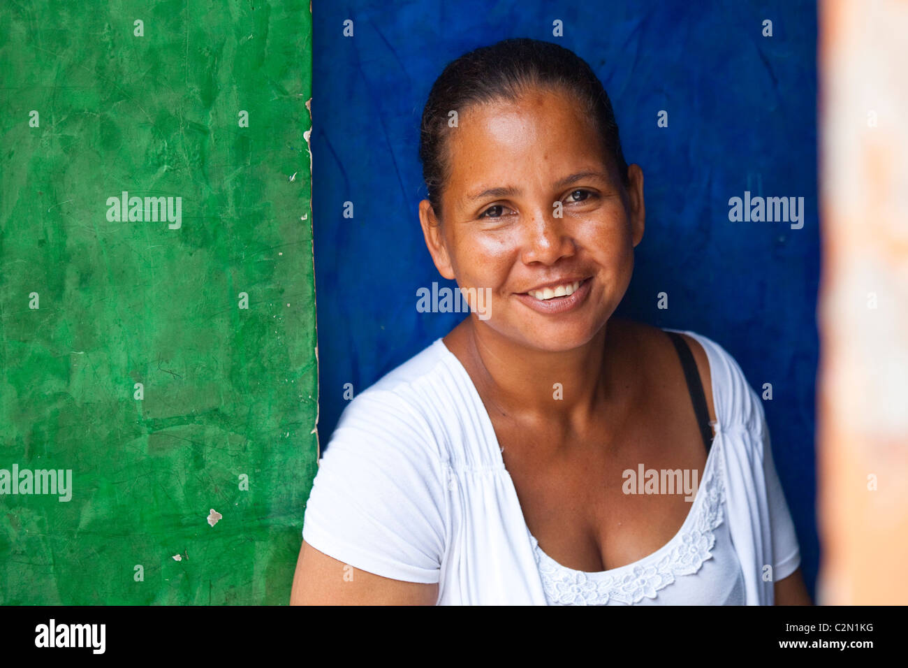 Smiling colombian woman hi-res stock photography and images - Alamy