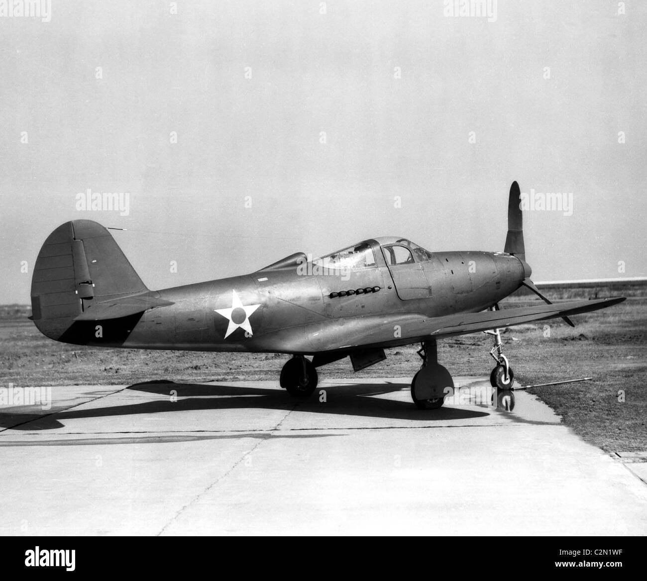 Bell p 39 airacobra hi-res stock photography and images - Alamy