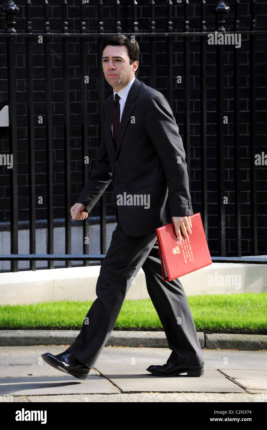 Andy Burnham arrives for the pre-Budget meeting at 10 Downing Street, 22nd April, 2009. Stock Photo