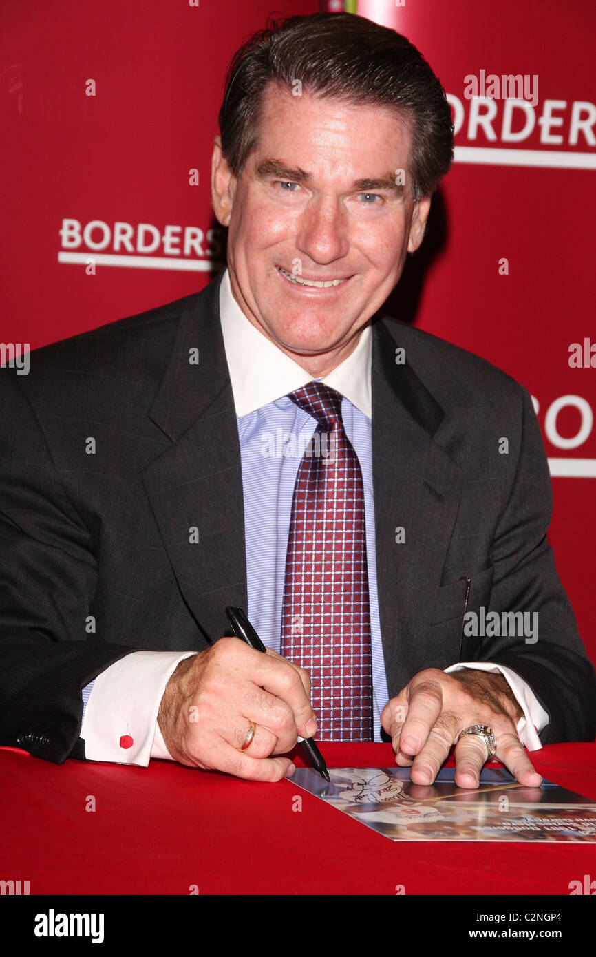 Former Dodgers star Steve Garvey signs his new book 'My Bat Boy Days ...