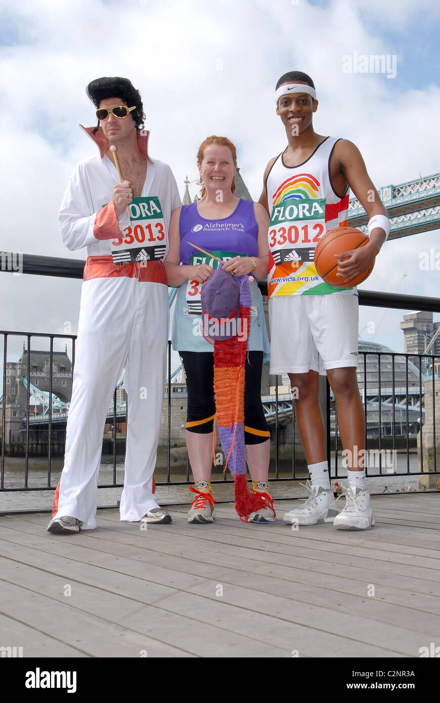 Michelle Frost (Stilts), Neil Walker (Fastest Elvis), Jean Yves Kanyambwa  (Dribbling Basketball) and Susie Hewer (longest scarf Stock Photo - Alamy