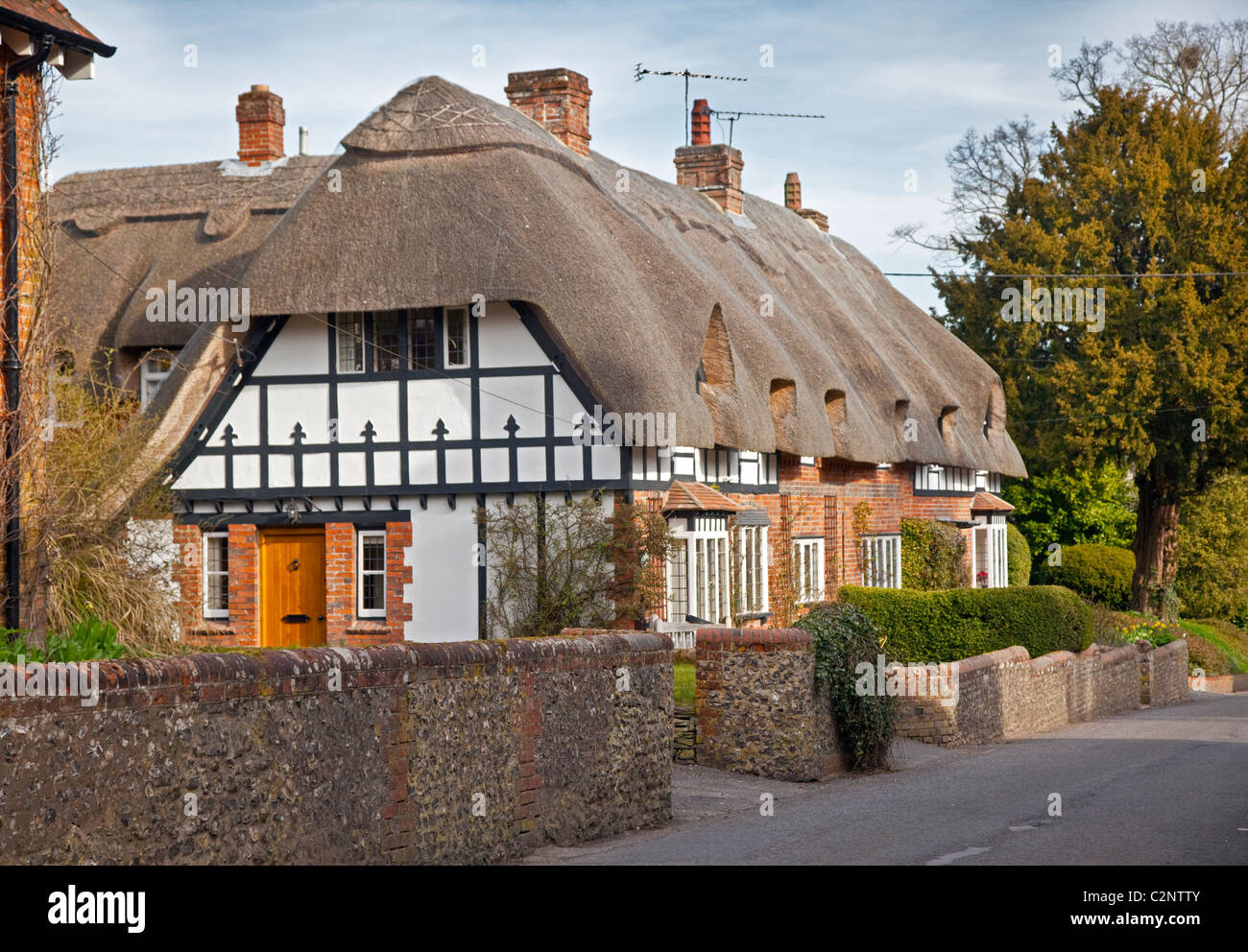 Cottages in Crawley, Hampshire, England Stock Photo Alamy