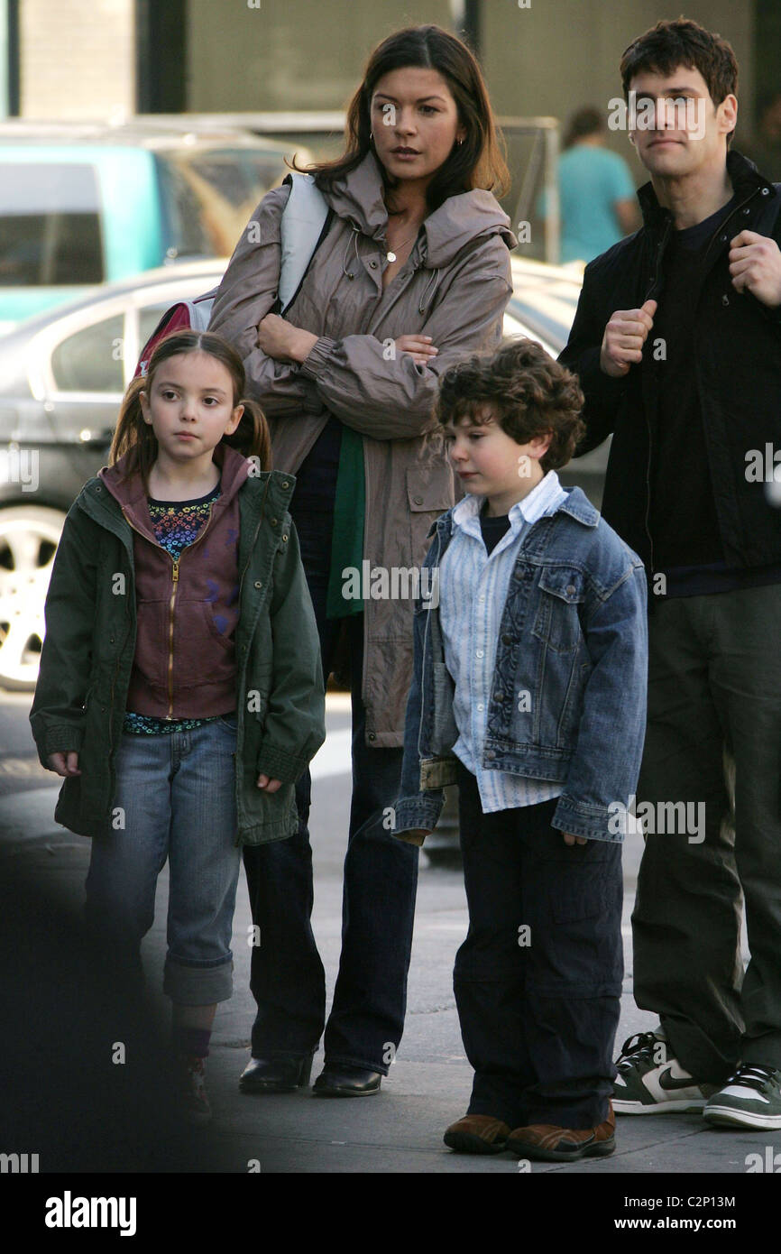 Catherine ZetaJones and Justin Bartha on the film set for 'The Rebound