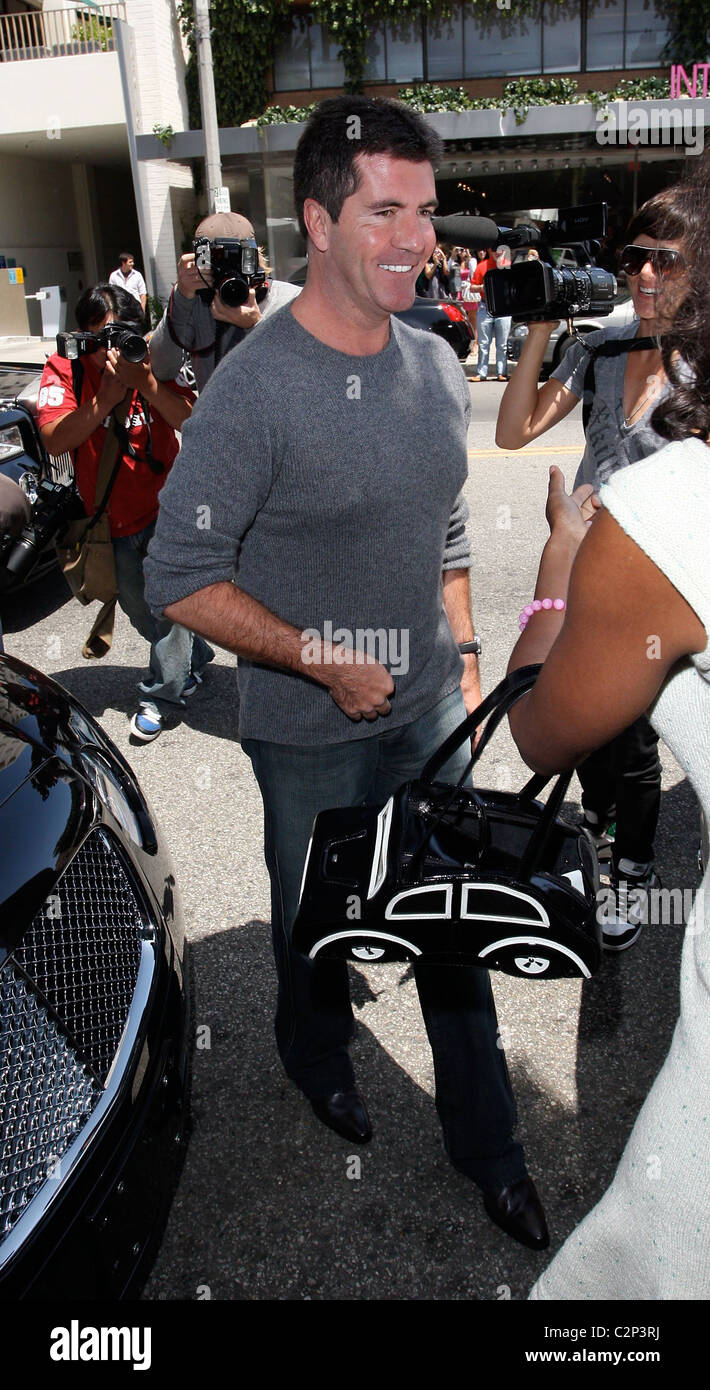Paparazzi simon cowell hi-res stock photography and images - Alamy