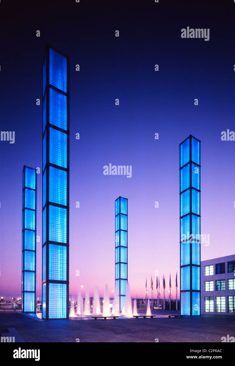 Architectural exteriors hi-res stock photography and images - Alamy