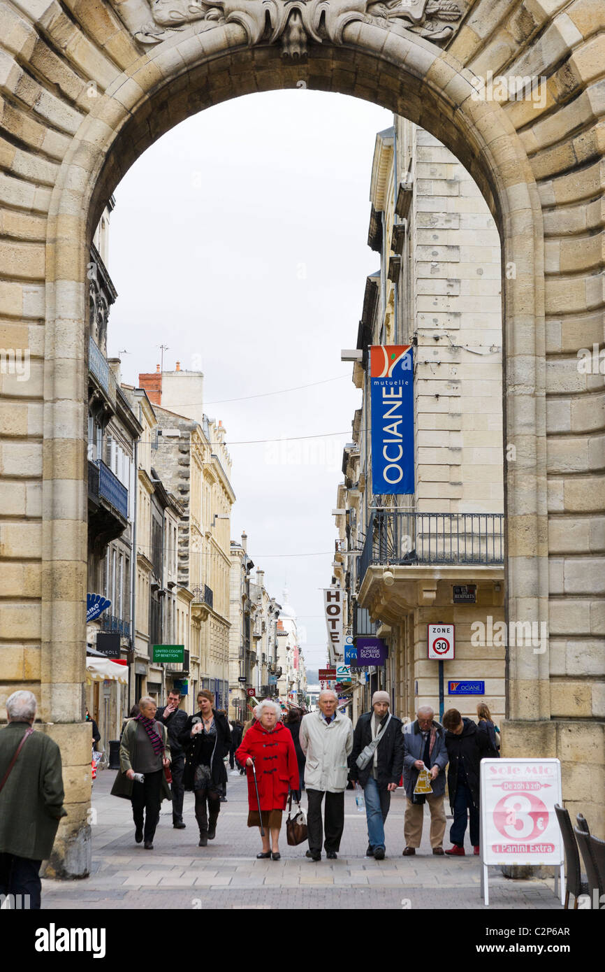 Arch leading from Place Gambetta to Rue de la Porte Dijeaux, Quartier St Pierre, Bordeaux, Aquitaine, France Stock Photo