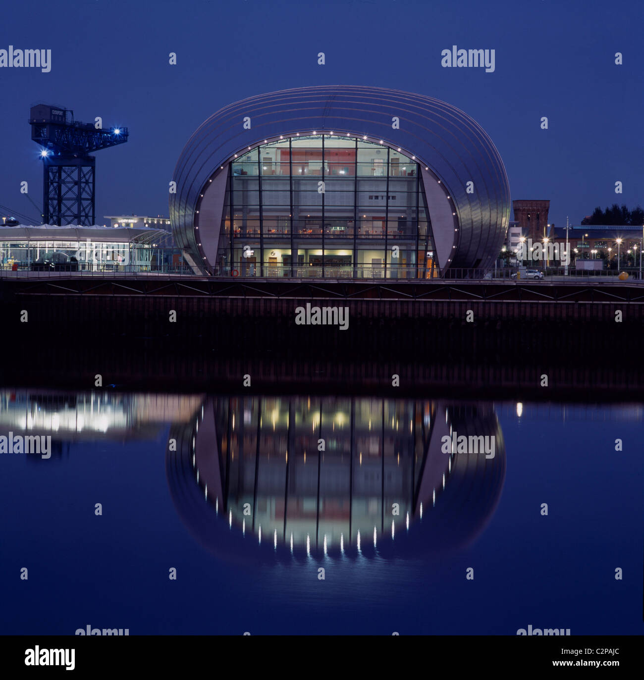 Glasgow science centre at night hires stock photography and images Alamy