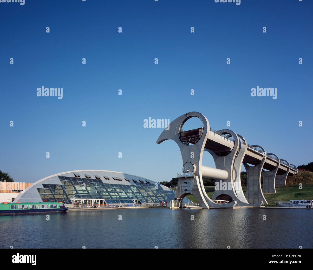 Falkirk Wheel, Falkirk Forth and Clyde Canal, Scotland. with Visitor ...