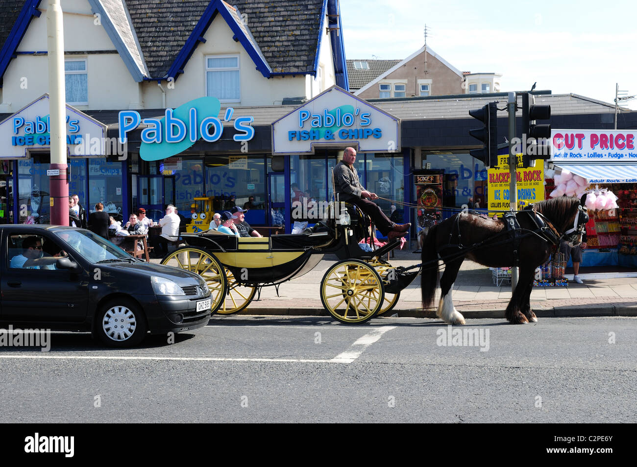 Blackpool horse carriage ride hires stock photography and images Alamy