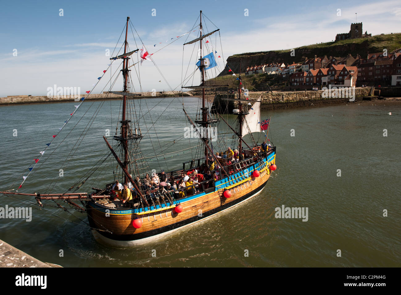 Bark Endeavour at Whitby returning to harbour Stock Photo - Alamy