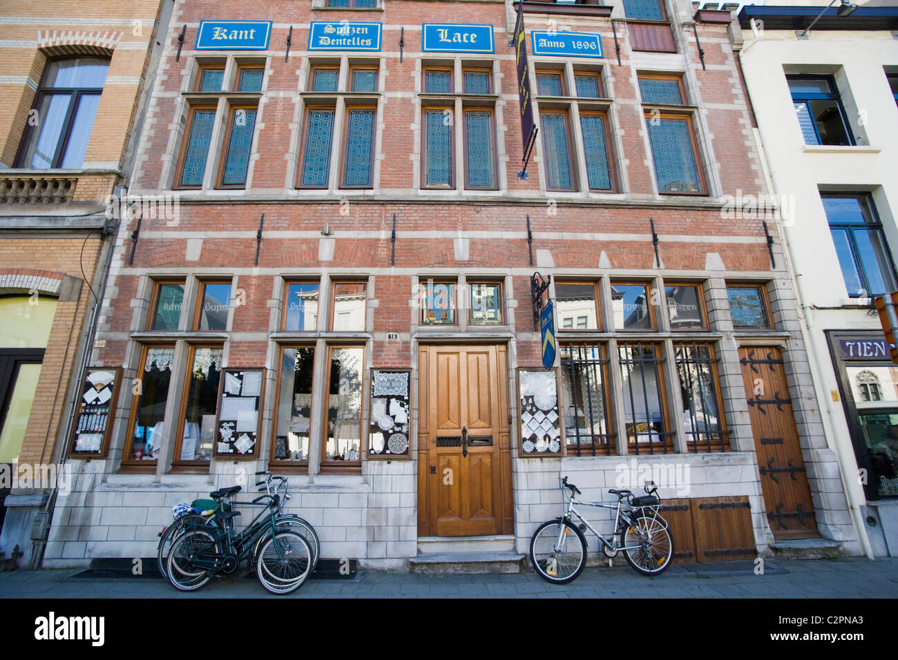 Bicycles parked in antwerpen hi-res stock photography and images - Alamy