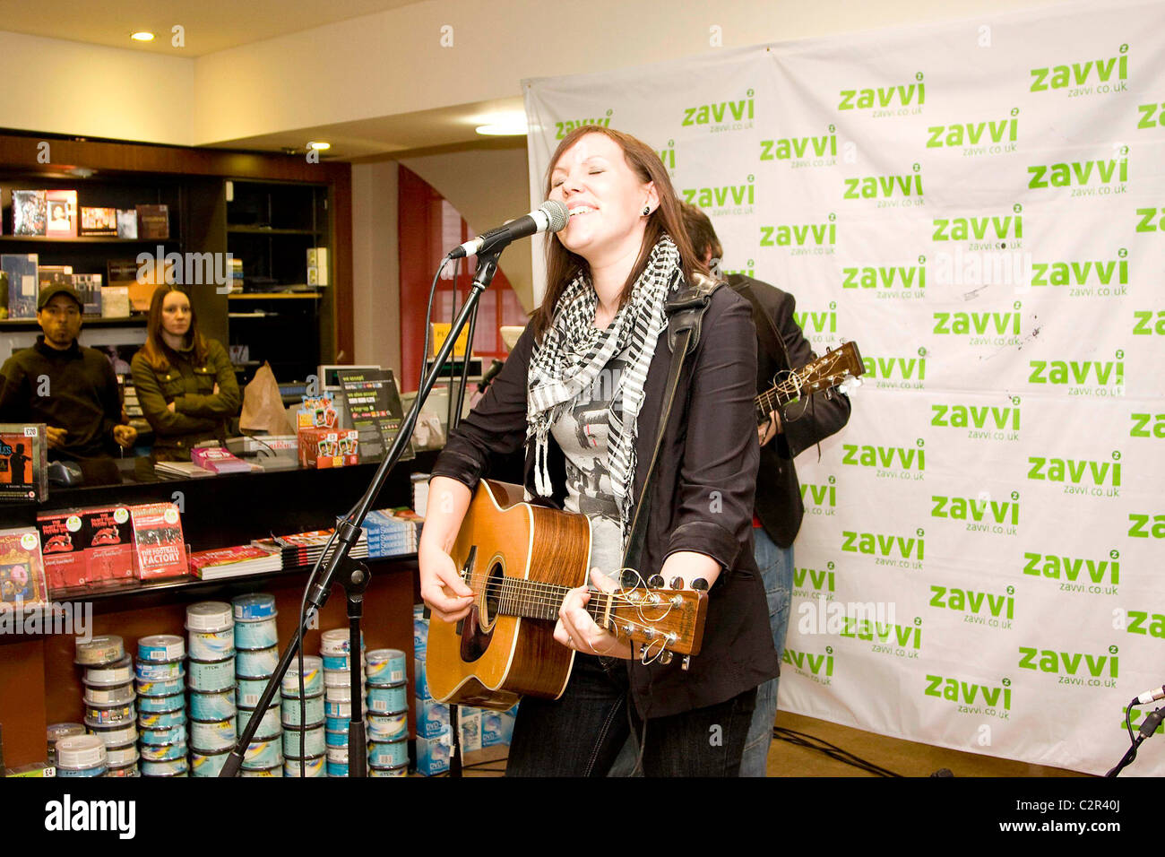 Thea Gilmore performing live and signing copies of her new album 'Liejacker' at the Zavvi megastore at Piccadilly Circus Stock Photo