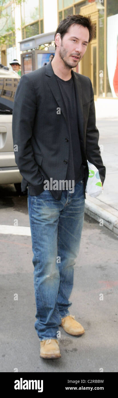 Keanu Reeves Outs Keanu Reeves out and about New York City, USA - 27.05.08 Stock Photo ...
