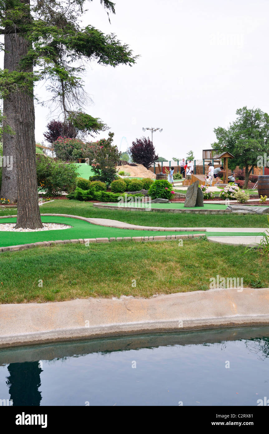 Lost treasure golf hires stock photography and images Alamy