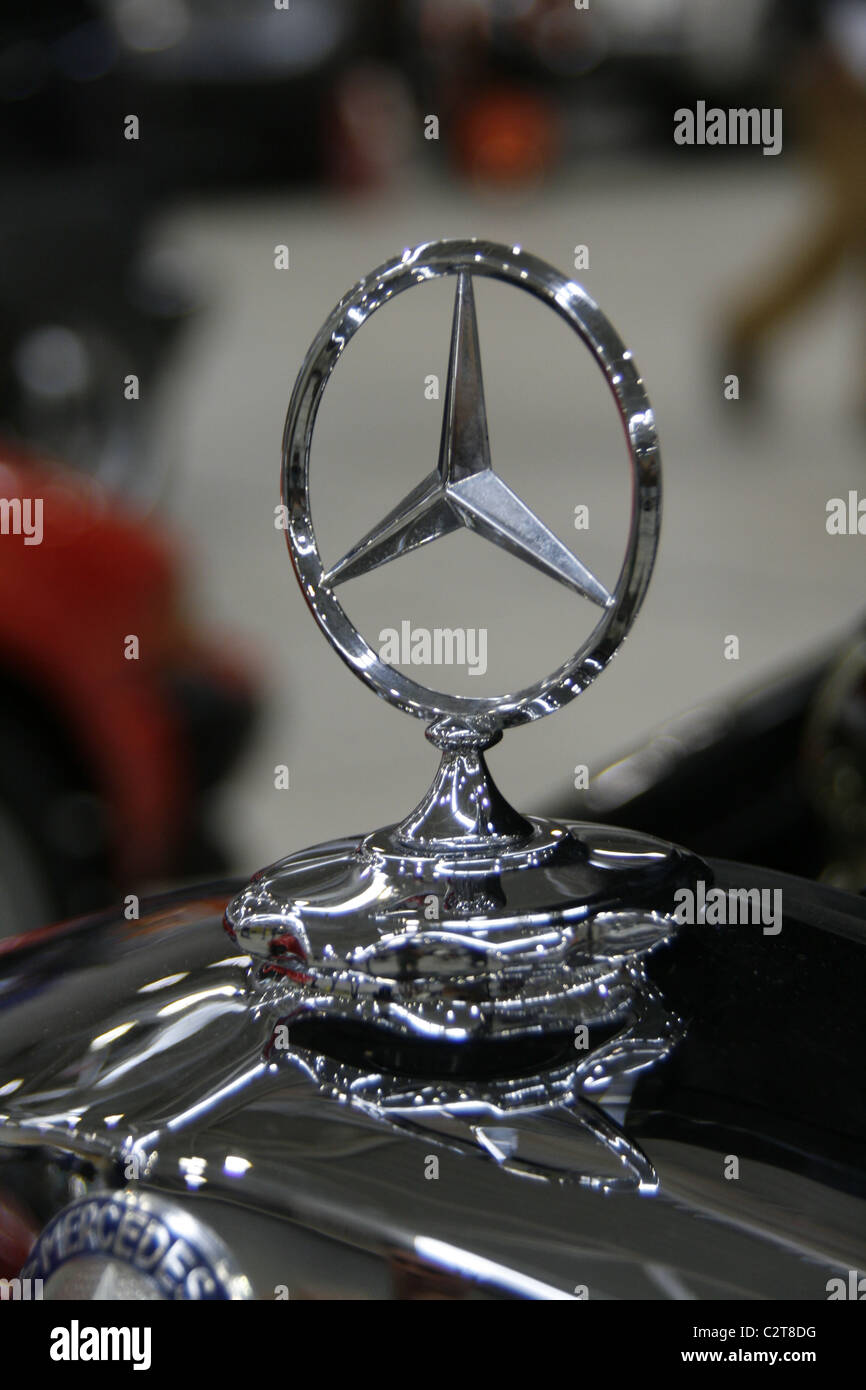 Vintage Black Mercedes Benz German Germany Badge Symbol Car At Motor Stock Photo Alamy