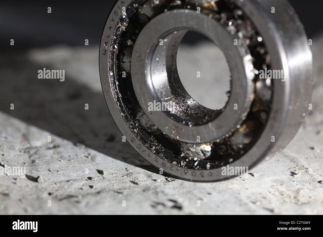 damaged bearing Stock Photo Alamy