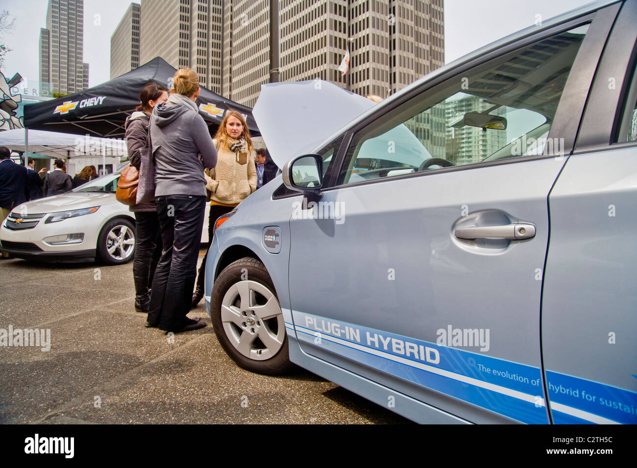 Toyota hybrid vehicle hi-res stock photography and images - Alamy