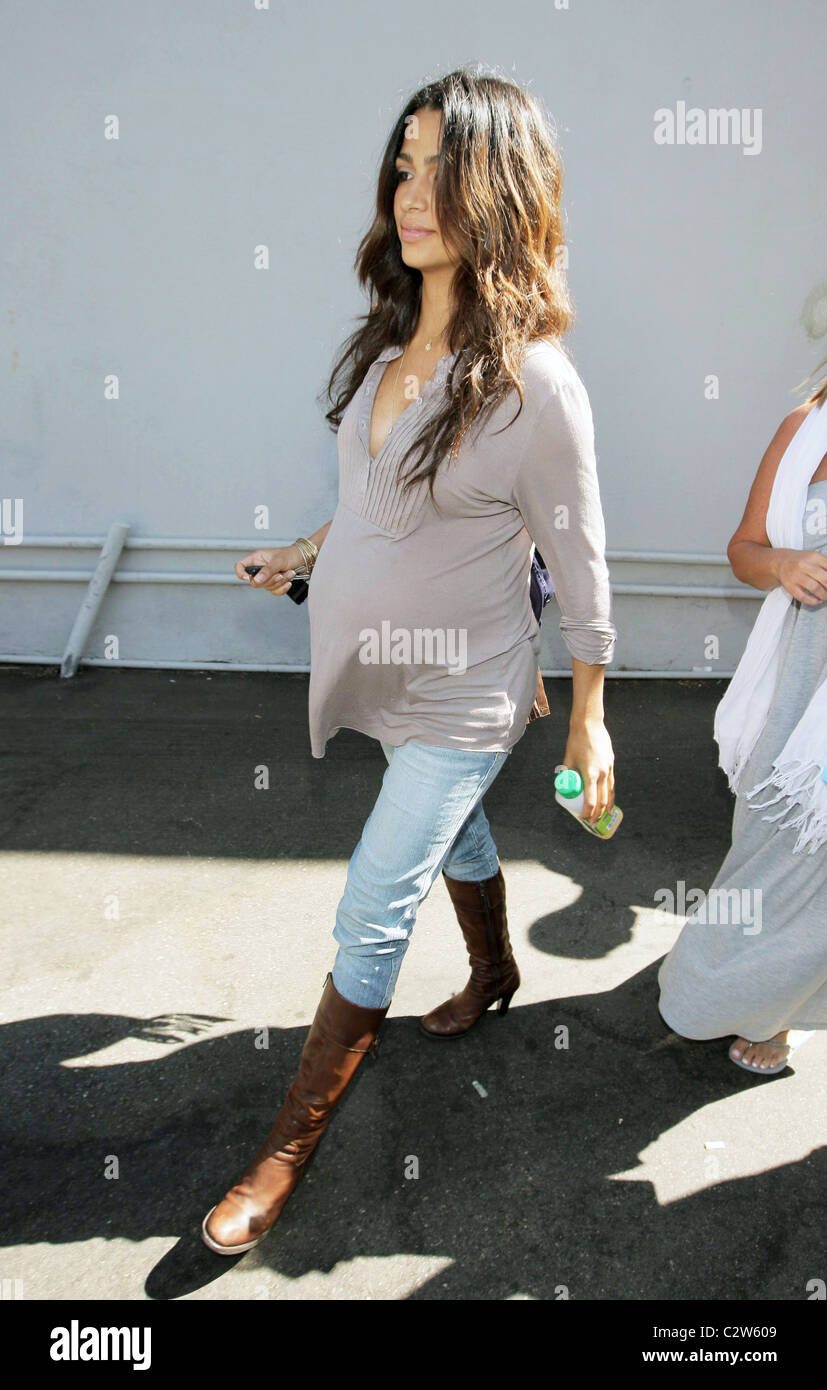 Camila Alves pregnant girlfriend of Matthew McConaughey goes shopping at Kitson Accessories Boutique on Robertson Boulevard Los Stock Photo