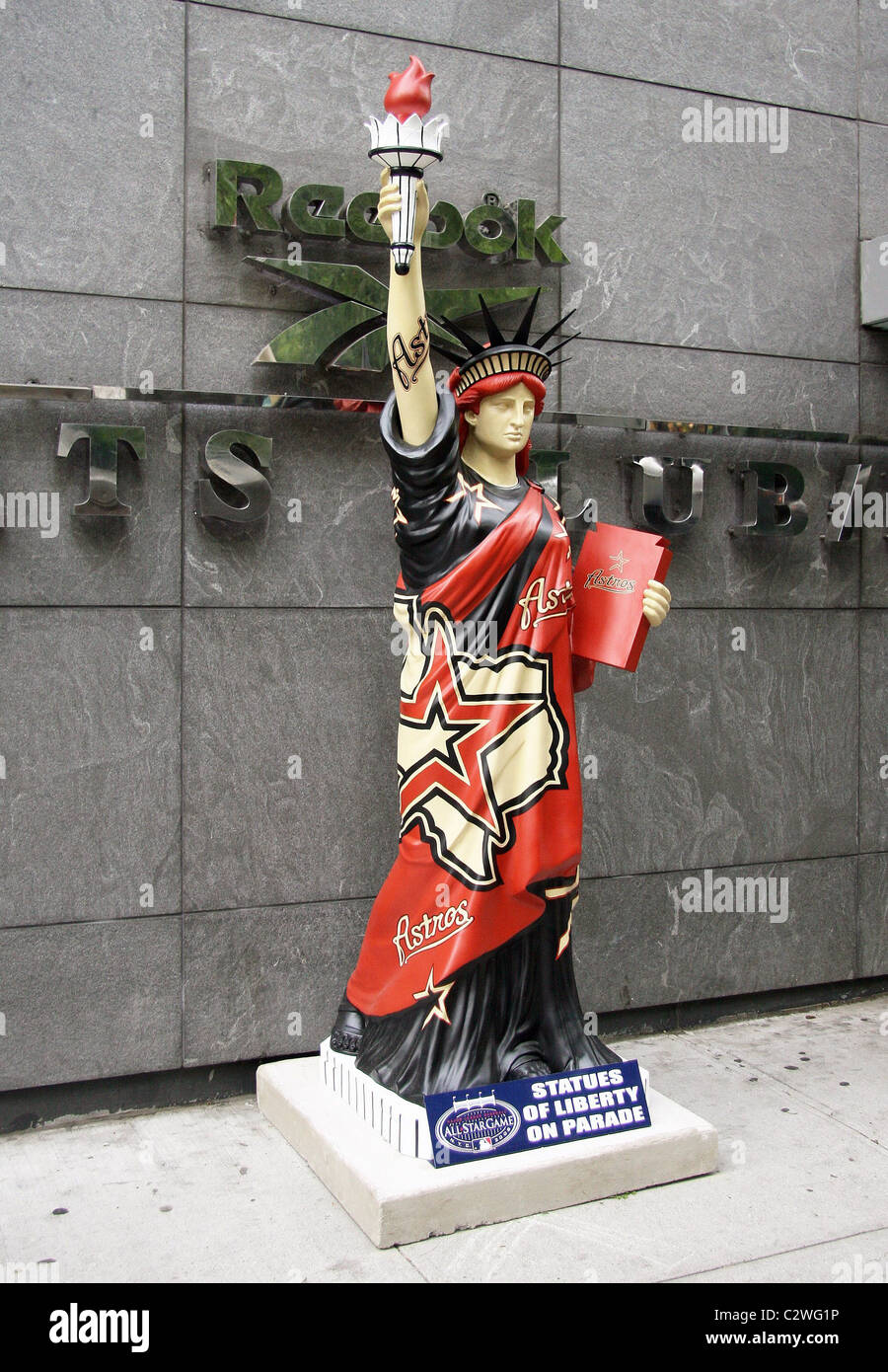 Statues of Liberty on Parade baseballthemed replicas of the Statue of