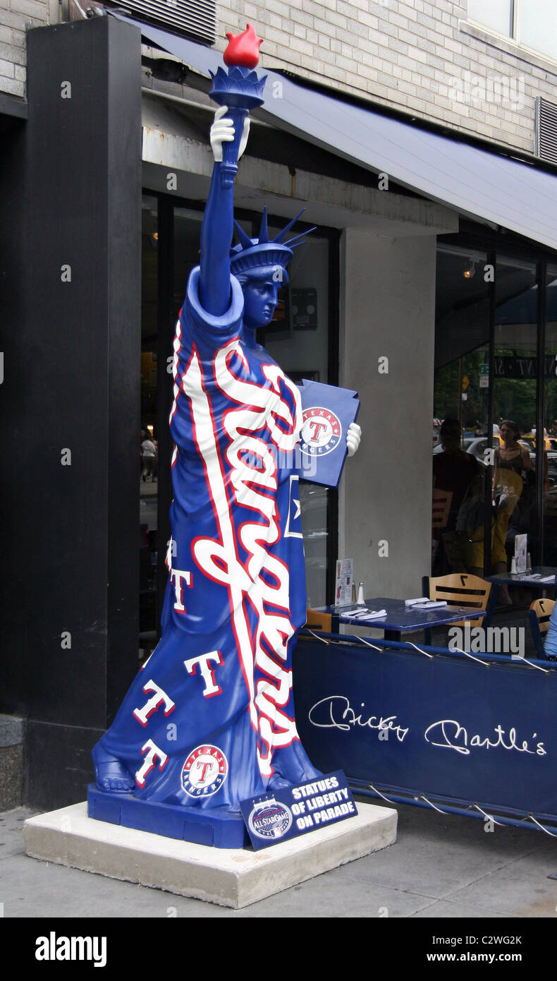Statues of Liberty on Parade baseballthemed replicas of the Statue of