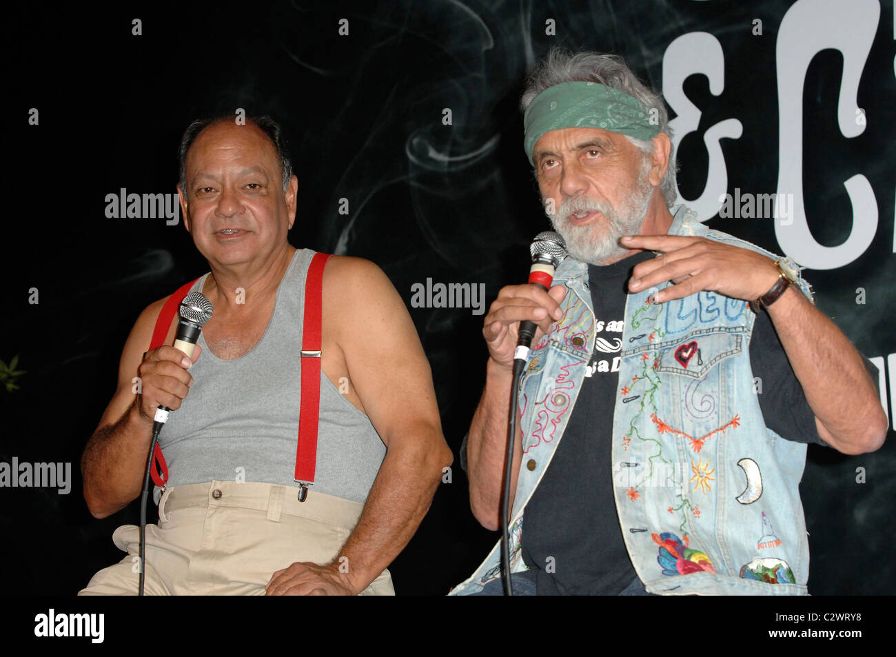 Cheech Marin And Tommy Chong Cheech Chong Announce Light Up America Their First Comedy Tour In More Than 25 Years At Stock Photo Alamy