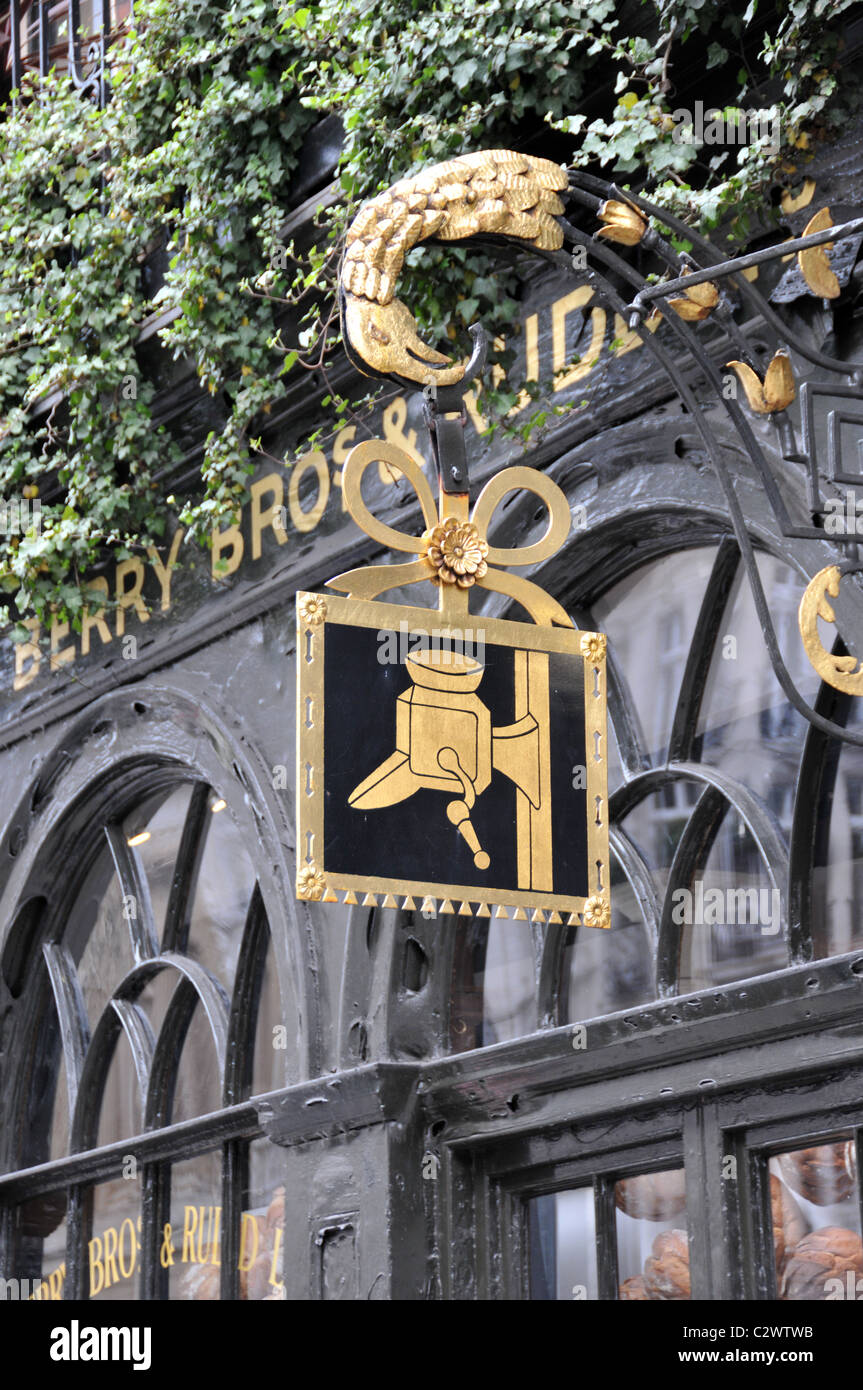 Berry Bros & Rudd Wine Merchants London Stock Photo Alamy