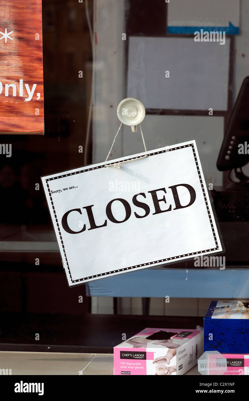 CLOSED Sign in Shop window Stock Photo Alamy