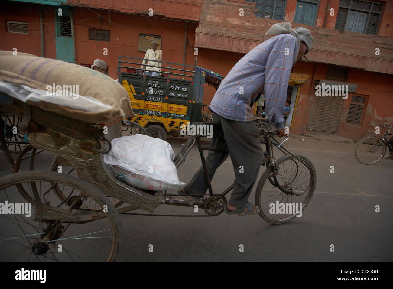 Rickshaw, Agra street scene, Uttar Pradesh, India, Subcontinent, Asia ...