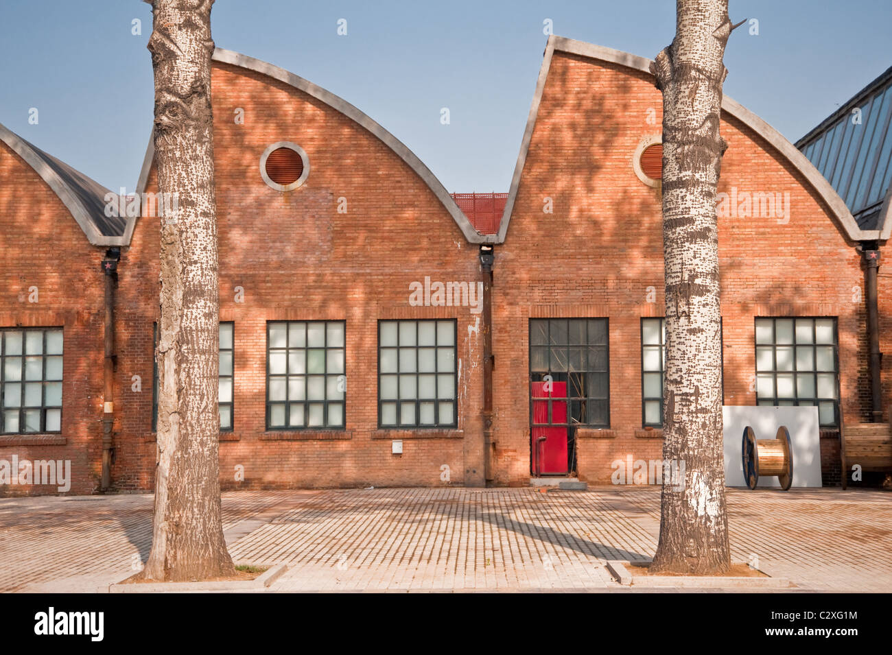 Old factory buildings in 798 Beijing, China Stock Photo - Alamy