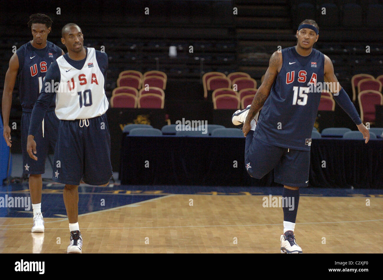 Players Carmelo Anthonyand Kobe Bryant The 2008 Usa Basketball Men S National Team Practice During A Training Session For Stock Photo Alamy