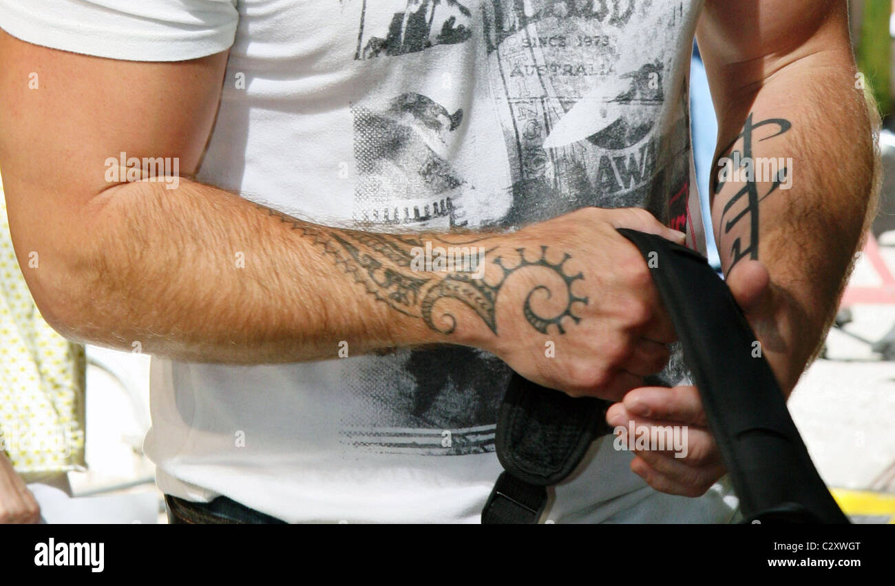 Details more than 75 seann william scott tattoos latest in.eteachers