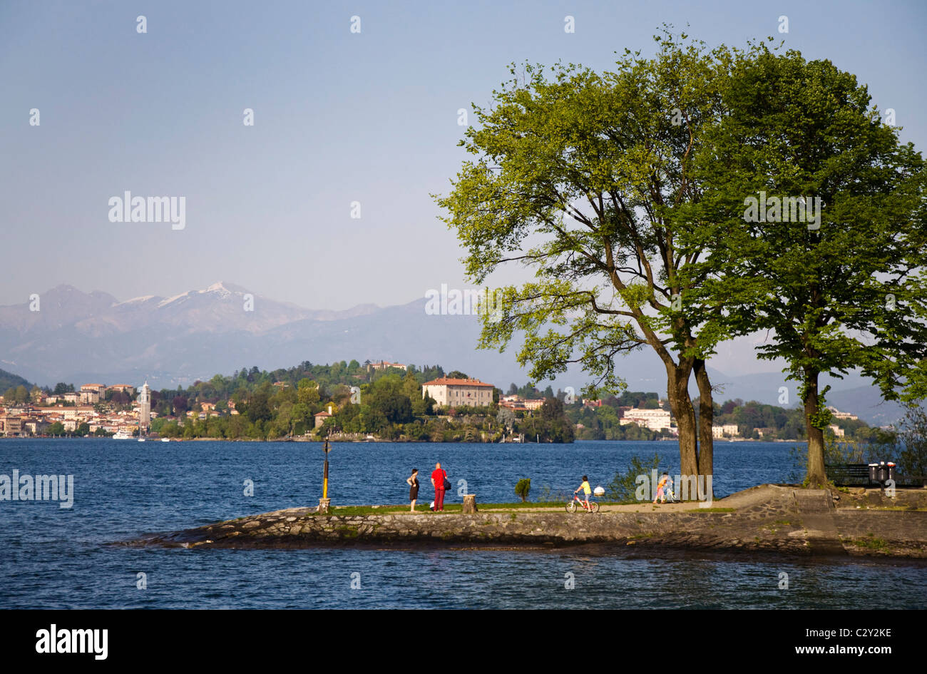 Family with children playing on Isola Superiore on Lake Maggiore Stock Photo