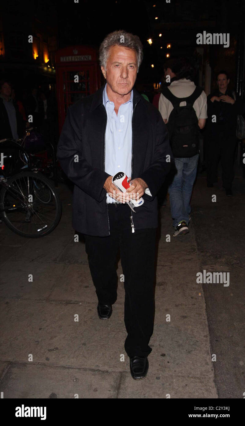 Dustin Hoffman walking in Soho after watching a performance at a London Theatre London, England - 10.09.08 Stock Photo