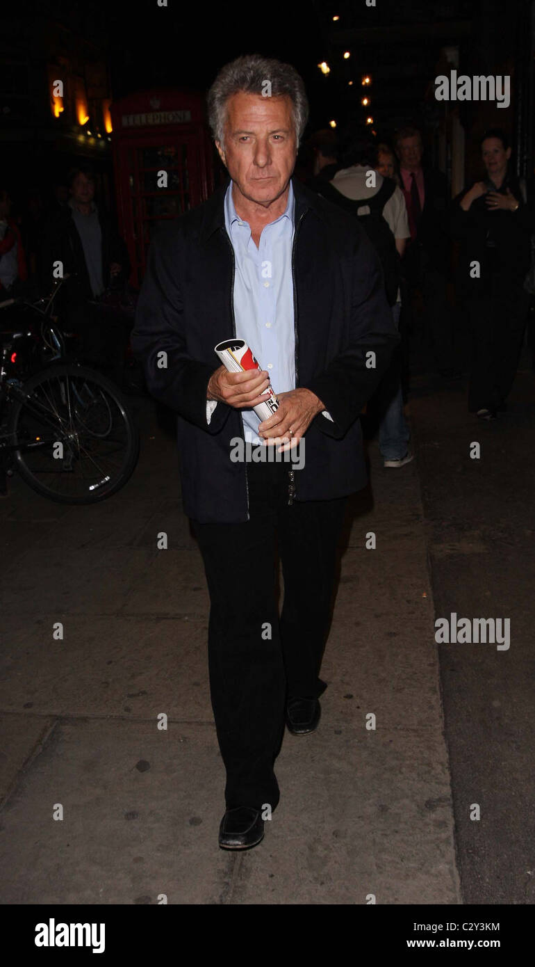 Dustin Hoffman walking in Soho after watching a performance at a London Theatre London, England - 10.09.08 Stock Photo