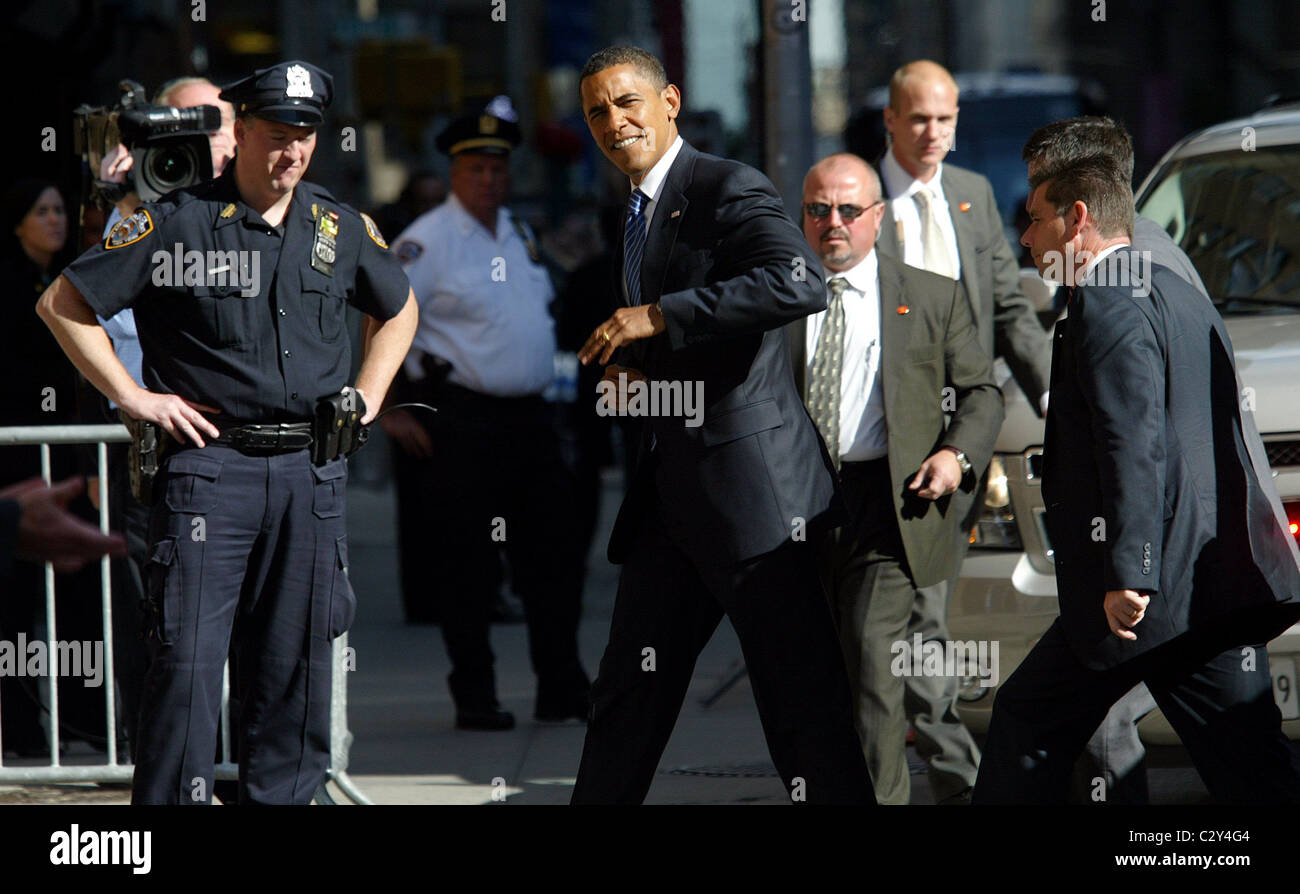 Barack Obama outside the Ed Sullivan Theater for the 'Late Show With David Letterman' New York City, USA - 10.09.08 Stock Photo
