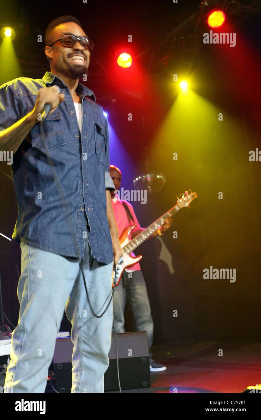 Bilal performing at the Highline Ballroom New York City, USA - 15.08.08